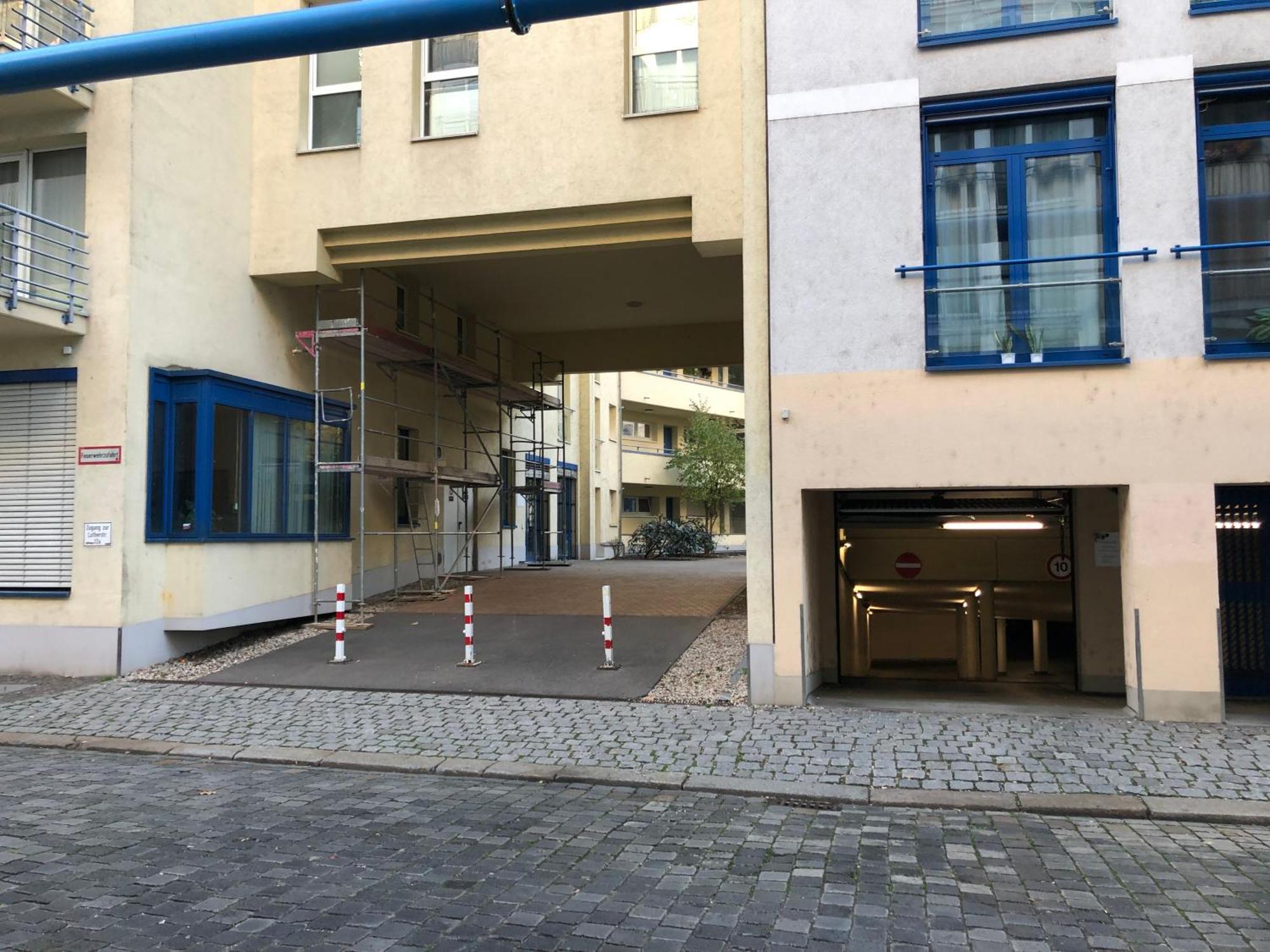 Sonnige Wohnung Im Zentrum Mit Terrasse U Tiefgarage - Netflix & Prime Leipzig Exterior photo