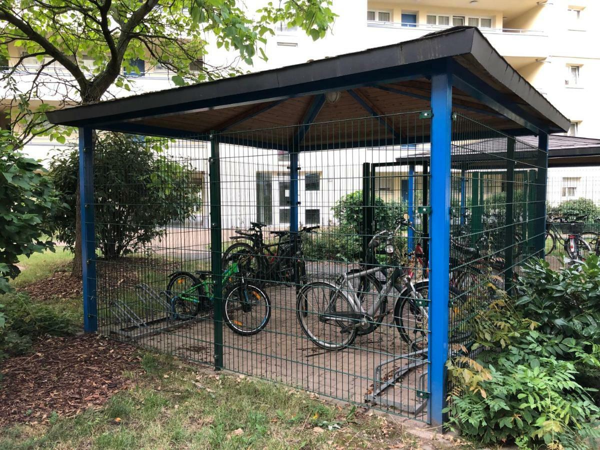 Sonnige Wohnung Im Zentrum Mit Terrasse U Tiefgarage - Netflix & Prime Leipzig Exterior photo